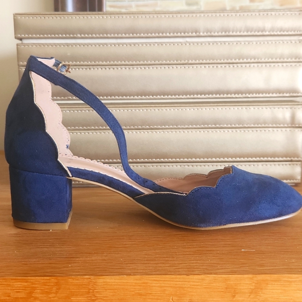Elegant Navy Blue Women's Shoes